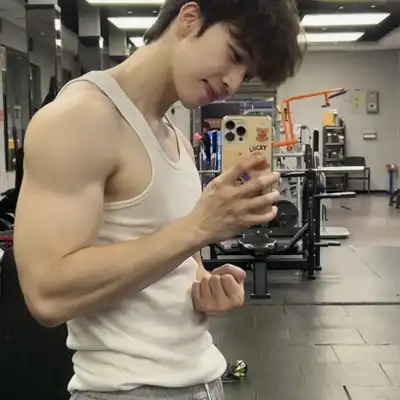 白杰杰